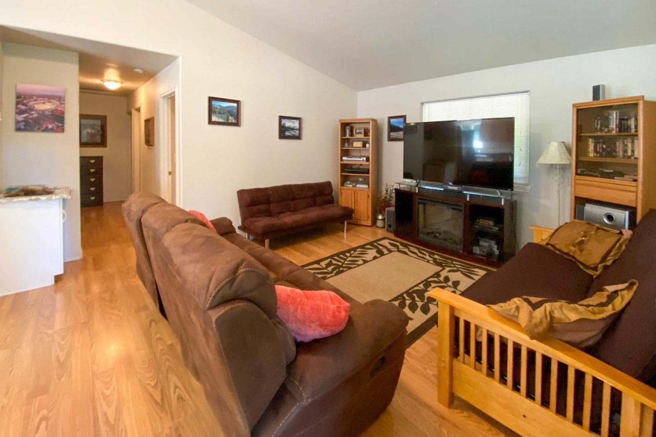 Private 2-Acre Retreat With Mtn Views, Walk To River Saint Maries 외부 사진